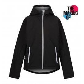 THE PERFORMANCE COAT